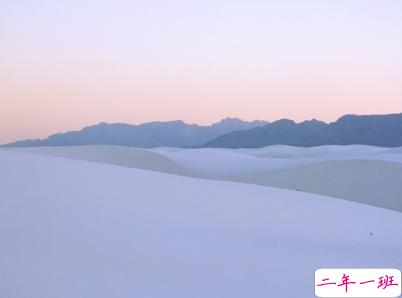 假装开心的说说带图片 心里有苦不想说的心情短语1