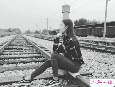 假装开心的说说带图片 心里有苦不想说的心情短语13