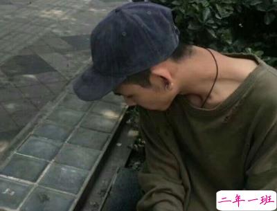 男生朋友圈伤感说说配图 男生深受打击的说说2