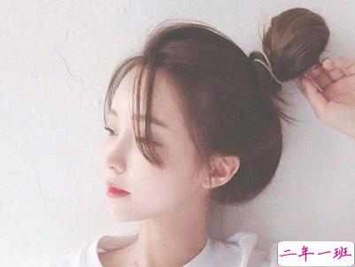 qq文艺伤感爱情说说带图片 这世界很大不刻意就不会再见了6