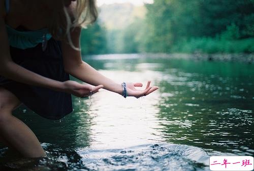2019下雨天伤感心情说说带图片 忍不住伤心流泪的说说合集7