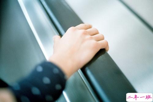 刺痛内心的伤感说说带图片 2019最新失落伤感的句子合集10