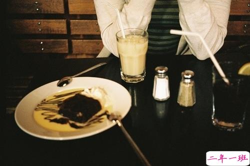 刺痛内心的伤感说说带图片 2019最新失落伤感的句子合集13