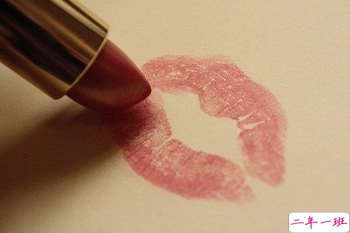 与爱情有关的朋友圈说说带图片 余生有你我好欢喜4