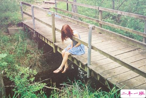 精辟犀利的爱情说说大全带图片 这些描写爱情的句子太绝了15