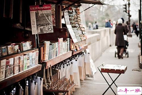 突然一瞬间悲伤难过的伤感说说带图片 抖音上很火的触动人心的伤感说说8