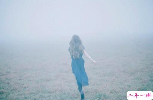 痛到心碎的伤感说说配图 生活很现实的伤感说说7