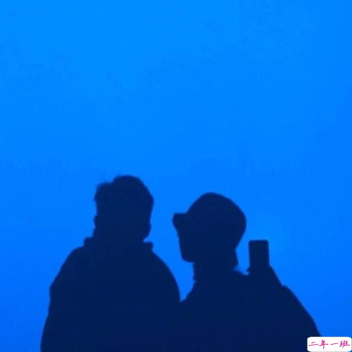 文字控说说短句图片精选:还是很想跑很远的路,去看一个很爱的人3