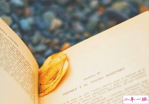 痛彻心扉的伤感爱情说说带图片 我在每个下雨天想起你2