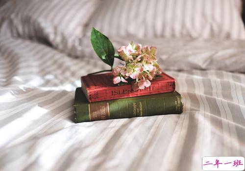 痛彻心扉的伤感爱情说说带图片 我在每个下雨天想起你6