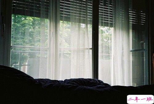 关于爱情的伤感难过句子带图片 我们两个之间的进度条可能也就只到这里了吧4