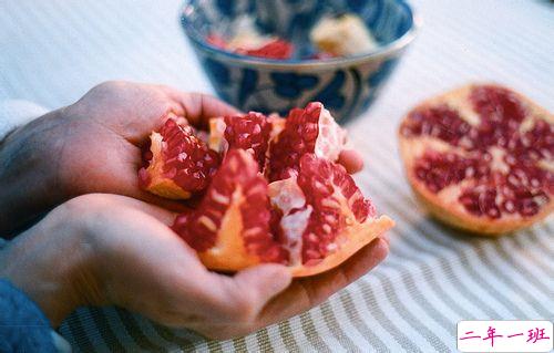 那些爱而不得的心酸和伤感图片句子 似曾已看过极光海洋和彩虹10