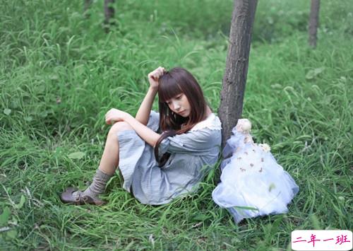 在你伤感难过时一下子戳中你内心的图片句子 时光怎么让爱笑的人哭了1