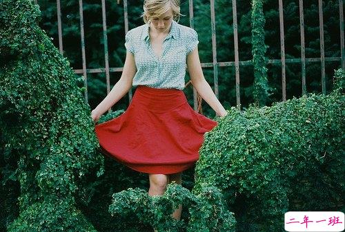 在你伤感难过时一下子戳中你内心的图片句子 时光怎么让爱笑的人哭了15