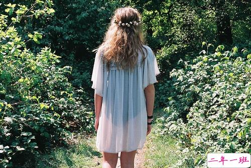 恋爱中那些甜蜜唯美又泛着心酸的句子带图 你说今晚月色真美1