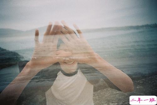 恋爱中那些甜蜜唯美又泛着心酸的句子带图 你说今晚月色真美6