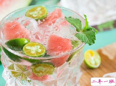 夏天说说唯美简单带图片 2020夏季干净短句4