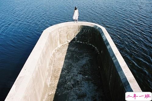疼到骨子里的一些悲痛句子 句句刺心让人心寒的爱情句子1
