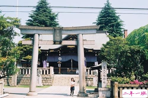 那些和青春夏天有关的唯美简单小清新图片句子 阳光倾落风雨都不舍2