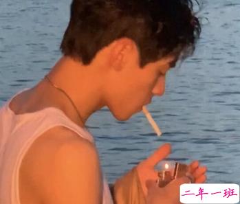 用来安慰男朋友的可爱句子 难过要说出来我会陪你1