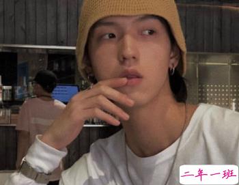 用来安慰男朋友的可爱句子 难过要说出来我会陪你2