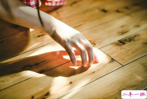 被狠狠伤心的爱情说说 我喜欢的人为什么不喜欢我1