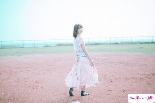 女生爱情短句说说简单的一句话说说 关于恋爱感情适合女生发的说说1