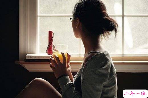 00后发说说的伤感爱情句子 梦里住了无法拥有的人1