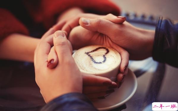 qq说说诗意大全唯美句子 你喜欢的那个人在何方2