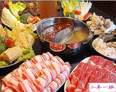 冬季跟朋友吃火锅发朋友圈的文案 吃火锅看电影发朋友圈的说说1