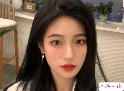 教女人怎么变得大方且有气质文案 除了自渡他人爱莫能助1