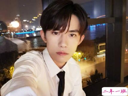 朋友圈追星说说温暖句子 适合追星女生发的说说简短2