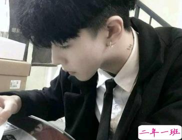 男生微信说说高冷成熟 别把过去抱的太紧感情需要休息2