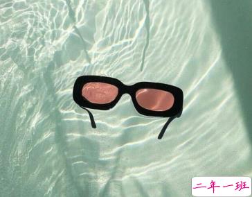 抖音网红句子简短精致 个性十足的网红说说精选2