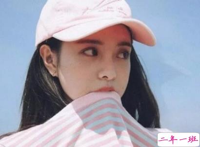 朋友圈自拍可爱小句子合集 自拍说说女生可爱吸引人2