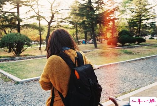 很潮独特的个性说说大全2019 比较时尚特立独行的说说男女通用1