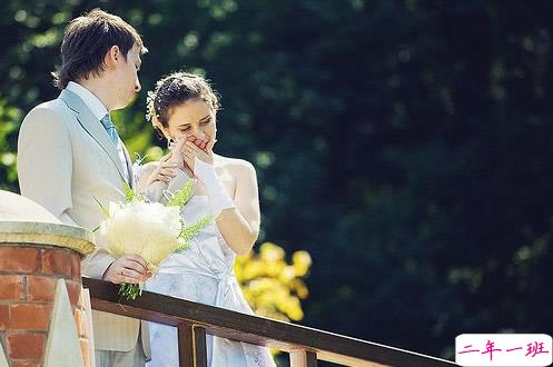 领完结婚证的微信个性说说2018 关于领结婚证的高逼格说说发朋友圈3