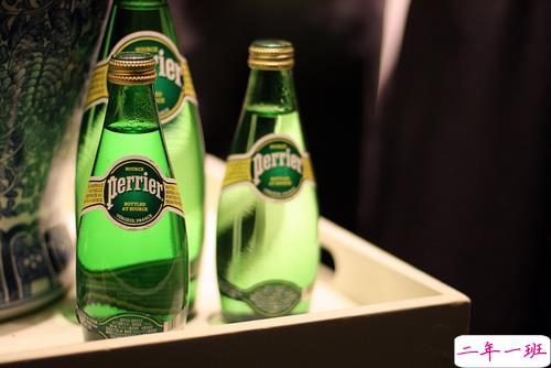 2018最新霸气超拽的个性说说 我从地狱来要到天堂去路过人间1