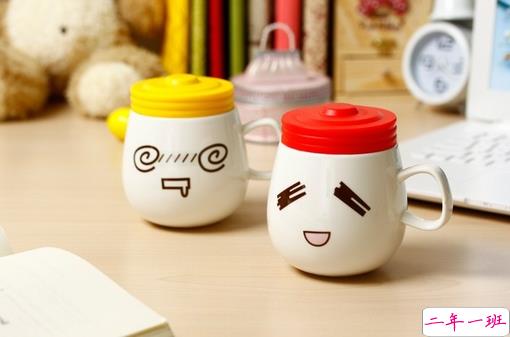 关于生活现实的哲理内涵精辟的说说 也许未来偶然相遇希望谁都没变1