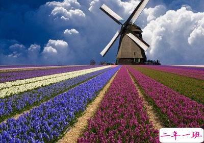 简短的个性说说:你的世界与我无关,我的世界你只配旁观1