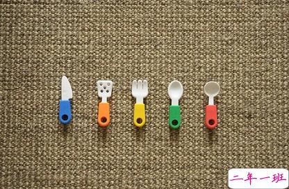 另类的空间说说:自从单身之后,话费都省了好多