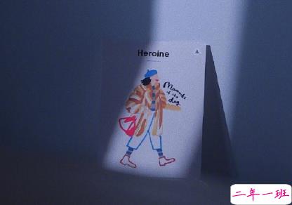 八月扎心的说说伤感短句 独自撑伞的日子要顺顺利利2