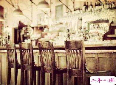 瞬间崩溃的说说 眼泪瞬间掉下的伤感句子1