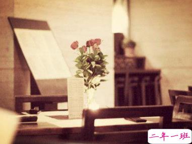 瞬间崩溃的说说 眼泪瞬间掉下的伤感句子2