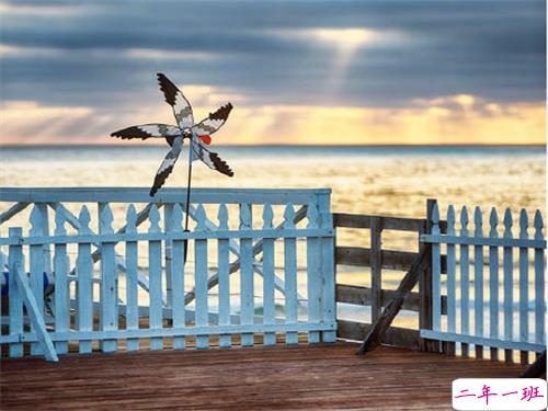 女生为情所困的伤感说说 女生伤感说说大全20字以内1