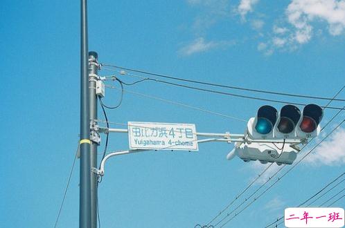 2018最流行的男生伤感说说合集 白天黑夜都想你到无法入眠2