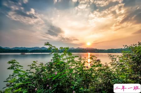 被爱情伤透了感到失望的伤感说说 对爱情失望心碎想哭的说说大全3