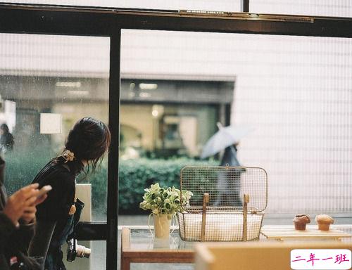 很伤感的非主流经典伤感说说 一瞬间泪流满面的伤感非主流说说1