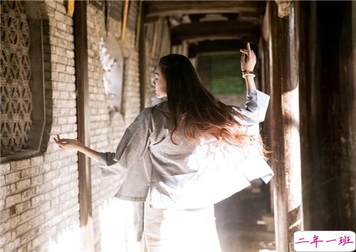 伤感说说看完想哭的那种说说 2018表达心情失落难过的伤感说说2