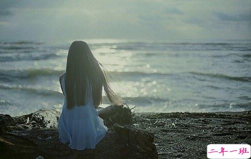 一瞬间击中你内心的伤感难过句子 有些人一见如故再见陌路1